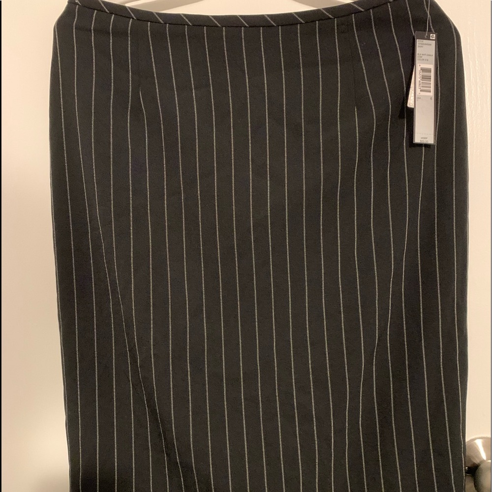 COPY - Tahari || Pencil Skirt ||